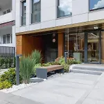 Elegancki Apartament W Krakowie Z Klimatyzacja I Dostepem Do Silowni By Noclegi Renters